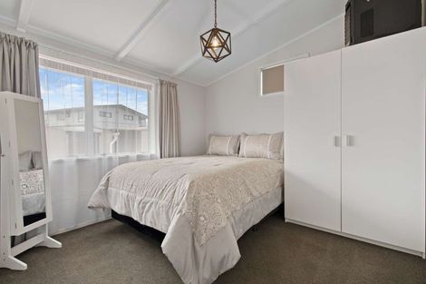 Photo of property in 24 Tawhara Place, Edgecumbe, 3120