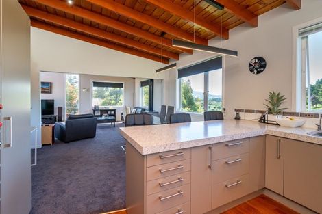 Photo of property in 18 Pioneer Crescent, Helensburgh, Dunedin, 9010