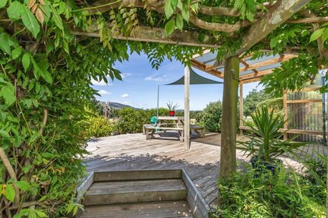 Photo of property in 358 Kimberley Road, Levin, 5571