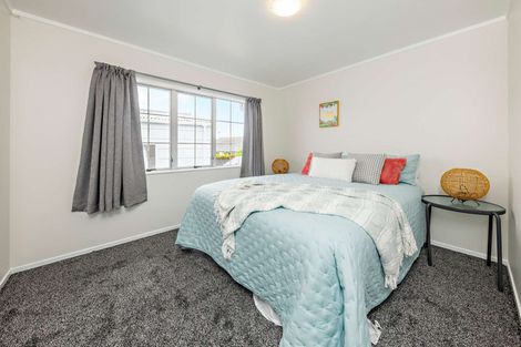 Photo of property in 4 Kepler Place, Clover Park, Auckland, 2019