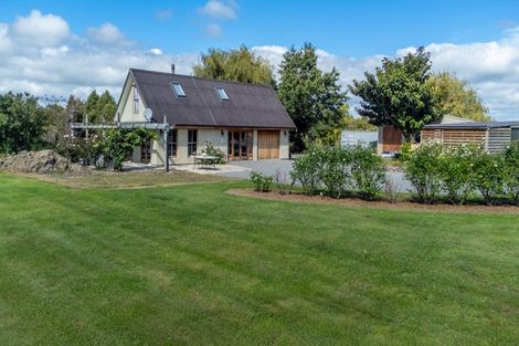 Photo of property in 82 Moiki Road, Martinborough, Greytown, 5794