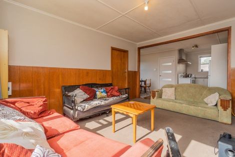 Photo of property in 19 Sheridan Drive, New Lynn, Auckland, 0600
