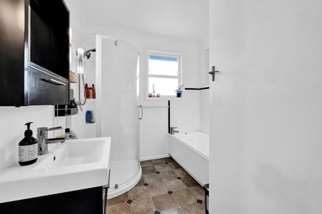 Photo of property in 19 Dives Avenue, Hawera, 4610