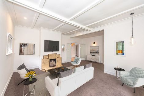 Photo of property in 10 Selwyn Crescent, College Estate, Whanganui, 4500