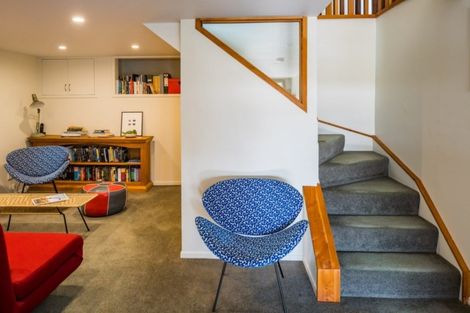 Photo of property in 42 Pukatea Street, Eastbourne, Lower Hutt, 5013