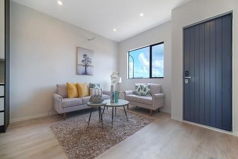 Photo of property in 9 Farranfore Road, Opaheke, Papakura, 2113