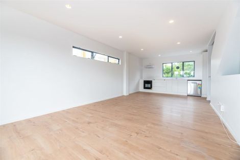 Photo of property in Lakeview Terrace, 22/14 Ambrico Place, New Lynn, Auckland, 0600