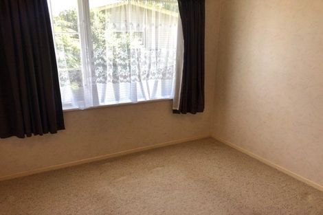 Photo of property in 17 Radiata Grove, Brown Owl, Upper Hutt, 5018