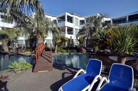 Photo of property in 209/136 Marine Parade, Mount Maunganui, 3116