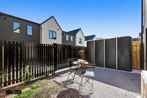 Photo of property in 130 Cambridge Terrace, Fairfield, Lower Hutt, 5011