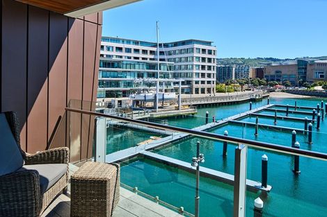 Photo of property in Clyde Quay Wharf, 2d/1 Clyde Quay Wharf, Te Aro, Wellington, 6011