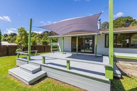 Photo of property in 30 Hookway Grove, Paraparaumu, 5032