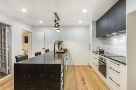 Photo of property in 51 Renfrew Avenue, Sandringham, Auckland, 1041