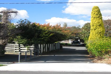 Photo of property in 9a Dowling Grove, Silverstream, Upper Hutt, 5019