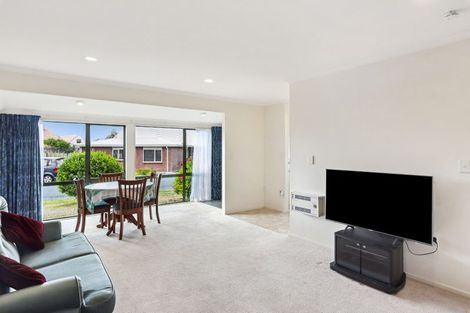 Photo of property in Brookvale Village, 19/17 Redwood Close, Paraparaumu, 5032