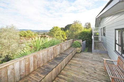Photo of property in 19 Mckinley Road, Sunnyvale, Auckland, 0612
