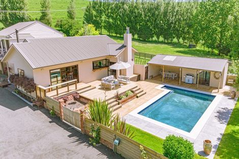 Photo of property in 120 Union Line, Fordell, Whanganui, 4572