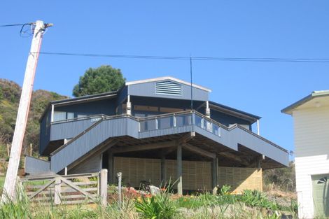 Photo of property in 165 Bluff Road, Kuaotunu West, Whitianga, 3592