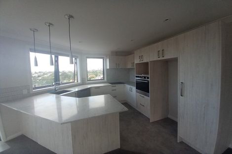 Photo of property in 111 Bleakhouse Road, Mellons Bay, Auckland, 2014