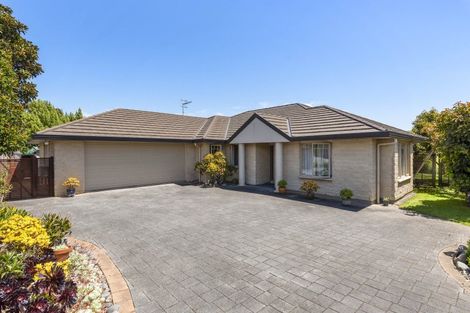 Photo of property in 56 Realm Drive, Paraparaumu, 5032