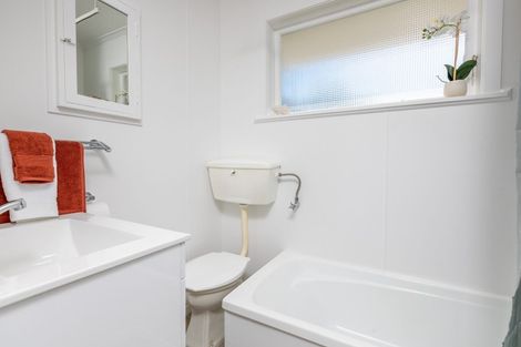 Photo of property in 4/6 Ruahine Street, Trentham, Upper Hutt, 5018