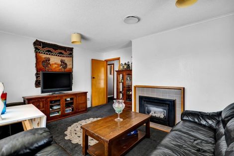 Photo of property in 66 Endeavour Street, Marfell, New Plymouth, 4310