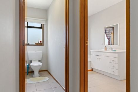 Photo of property in 2/3 Worthy Street, Ilam, Christchurch, 8041