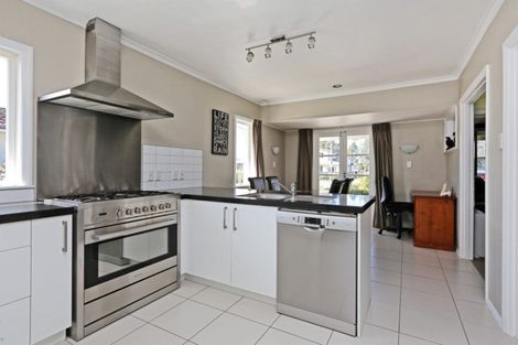 Photo of property in 53 Napier Street, Jervoistown, Napier, 4112