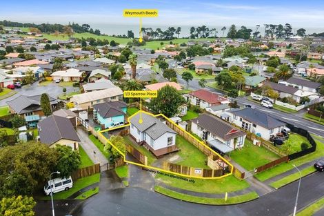 Photo of property in 1/3 Sparrow Place, Weymouth, Auckland, 2103