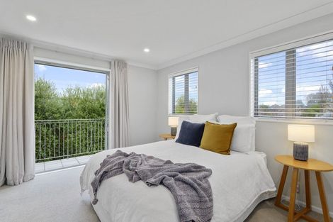Photo of property in 133b Memorial Avenue, Burnside, Christchurch, 8053
