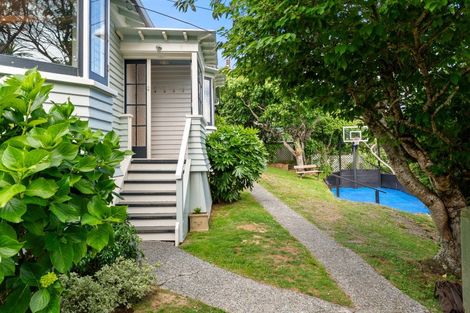 Photo of property in 12 Sunshine Avenue, Karori, Wellington, 6012