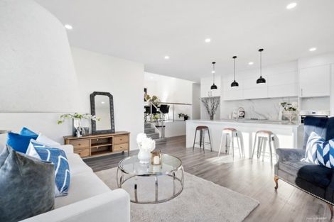 Photo of property in 30 Hillpark Drive, Pokeno, 2402