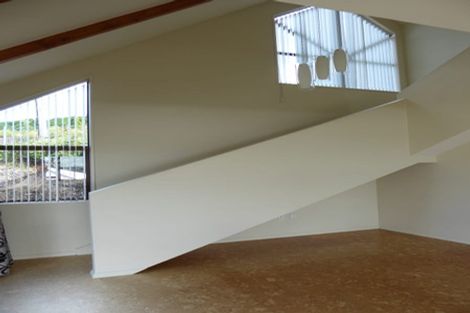 Photo of property in 16 Shortland Street, Caversham, Dunedin, 9011