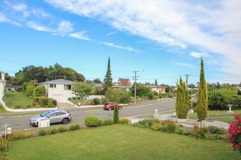 Photo of property in 6 Oxford Street, Holmes Hill, Oamaru, 9401