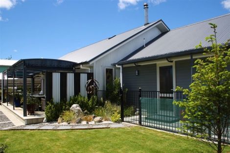 Photo of property in 14 Ward Street, National Park, Owhango, 3989