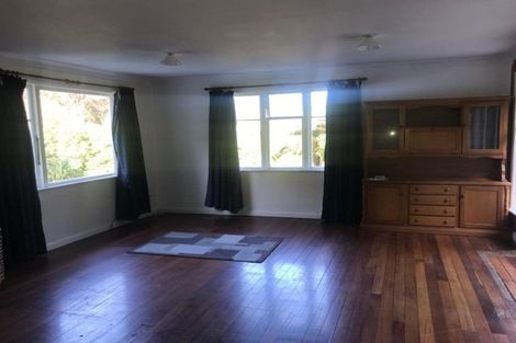 Photo of property in 141 Kamahi Street, Stokes Valley, Lower Hutt, 5019