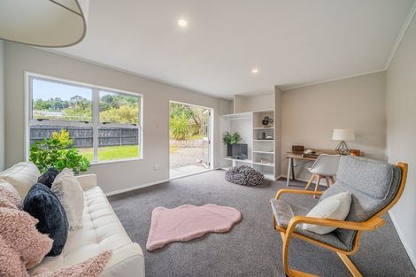 Photo of property in 12 Forest Road, Pinehaven, Upper Hutt, 5019