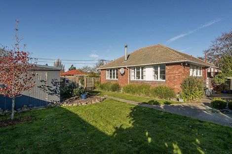 Photo of property in 23 Rowcliffe Crescent, Avonside, Christchurch, 8061
