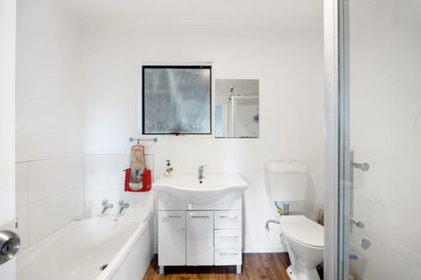 Photo of property in 4 Silkwood Lane, Melville, Hamilton, 3206