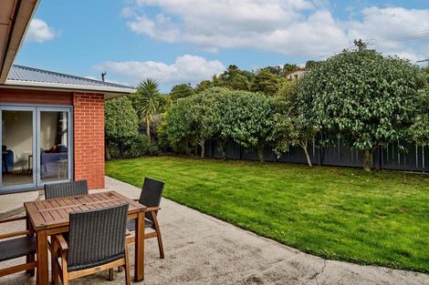 Photo of property in 15 Tirowhanga Road, Paremata, Porirua, 5024