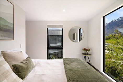 Photo of property in 3 Mulholland Drive, Jacks Point, 9371