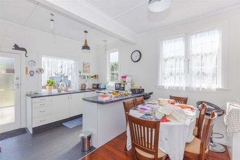 Photo of property in 97 Niblett Street, Whanganui, 4500