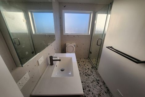 Photo of property in 1/46 Toroa Street, Torbay, Auckland, 0630