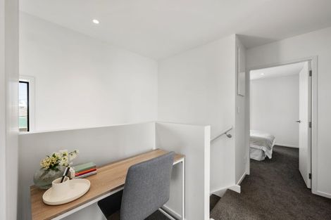 Photo of property in 96a Apu Crescent, Lyall Bay, Wellington, 6022