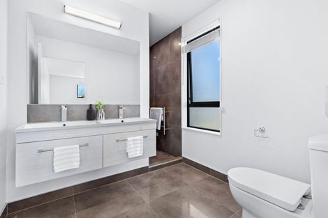 Photo of property in 35 Carder Court, Hobsonville, Auckland, 0618