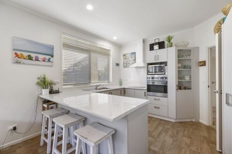 Photo of property in 9 Parkwood Place, Papamoa Beach, Papamoa, 3118