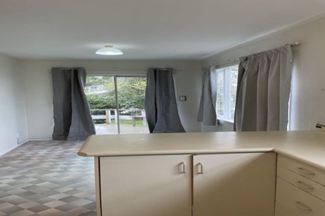 Photo of property in 36 Woodside Avenue, Northcote, Auckland, 0627