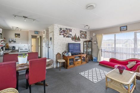 Photo of property in 16 Cousins Avenue East, Foxton Beach, Foxton, 4815