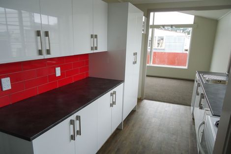 Photo of property in 6 Karaka Street, Inglewood, 4330