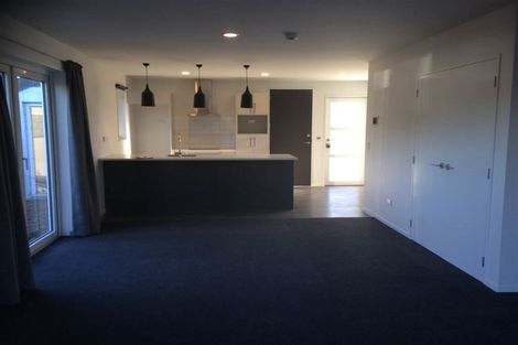 Photo of property in 4/6 Feilding Street, Addington, Christchurch, 8024